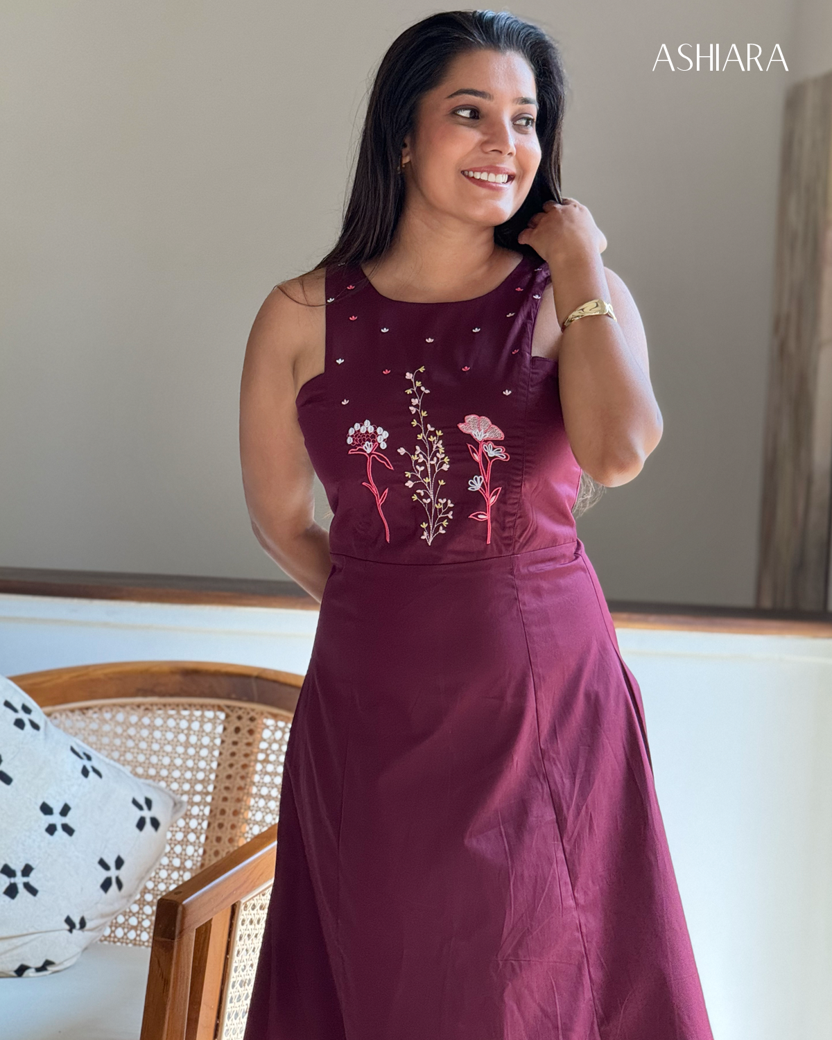 ASHIARA MAHREDI MIDI DRESS - Maroon