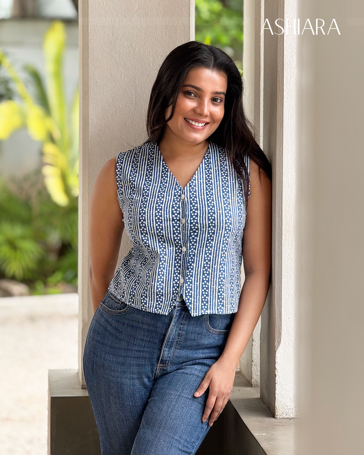 MIRA VEST TOP- Blue