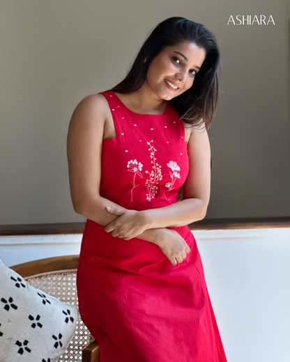 ASHIARA MAHREDI MIDI DRESS - Red