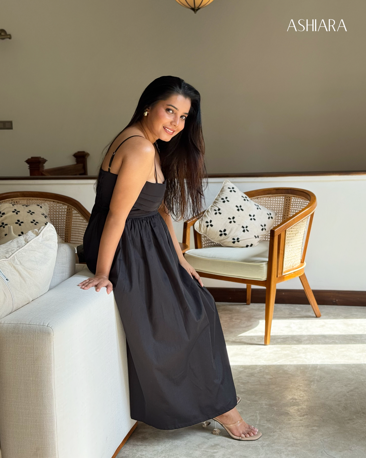 ASHIARA PRINCESS MAXI DRESS - Black