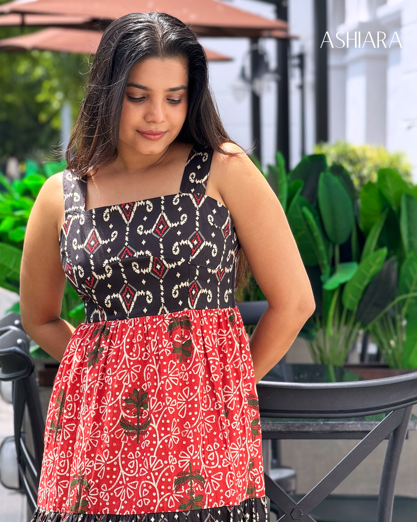AMELIE MAXI - Black & Red