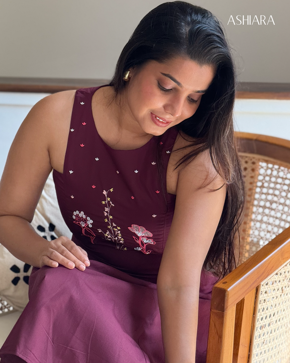 ASHIARA MAHREDI MIDI DRESS - Maroon