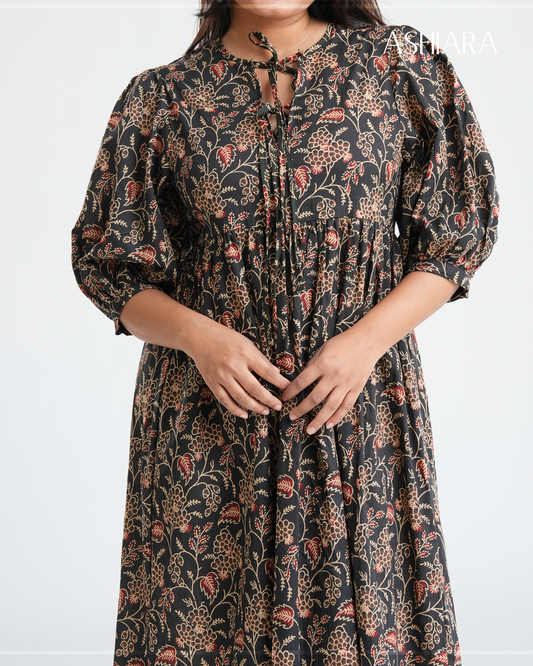 SARA MIDI DRESS - Black