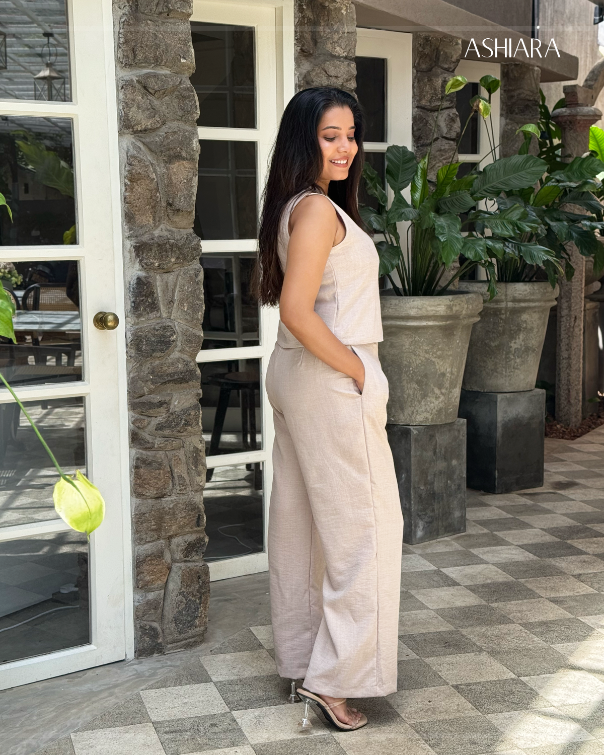 DALIA PANT- Beige