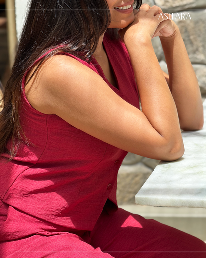 DALIA PANT- Maroon