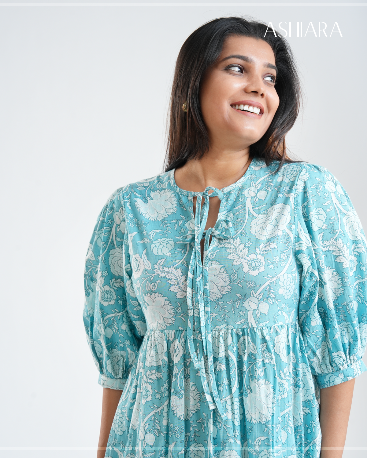 SARA MIDI DRESS - Light Blue