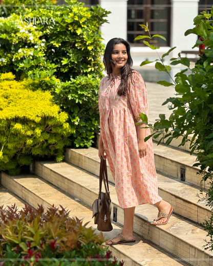 SARA MIDI DRESS -Peach