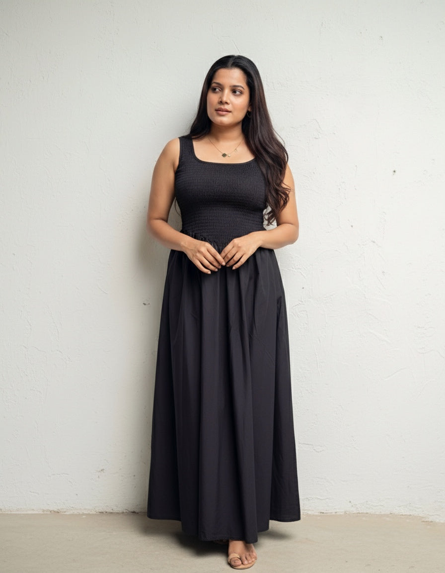 Lunara Maxi dress-Black