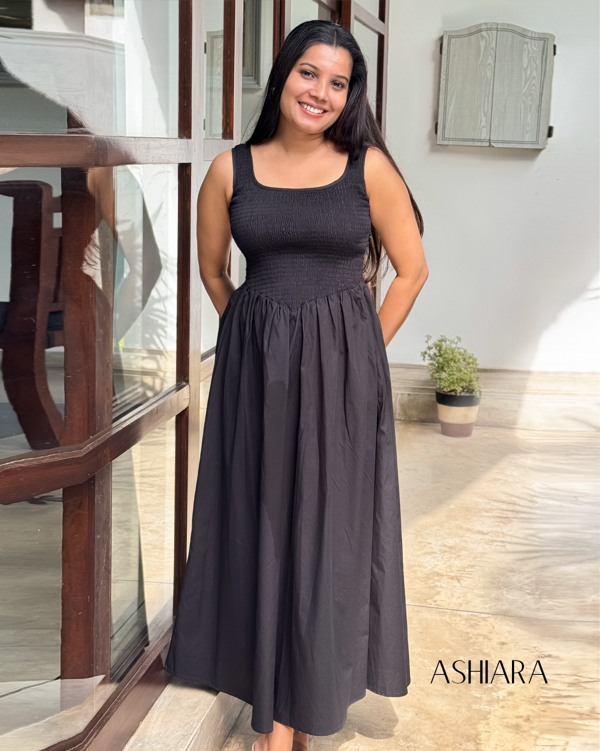 Lunara Maxi dress-Black