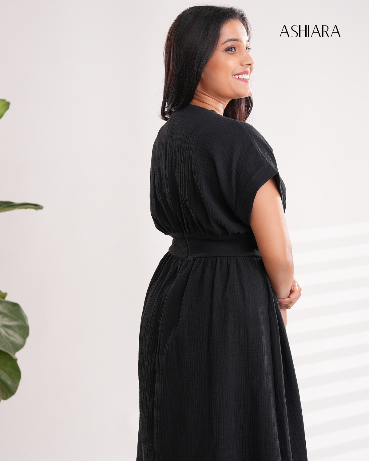 Elira Midi Dress - Black