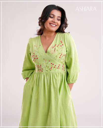 LE'LUSIA MIDI DRESS - Green