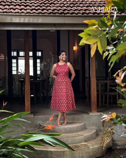 IRIS MIDI DRESS- Red