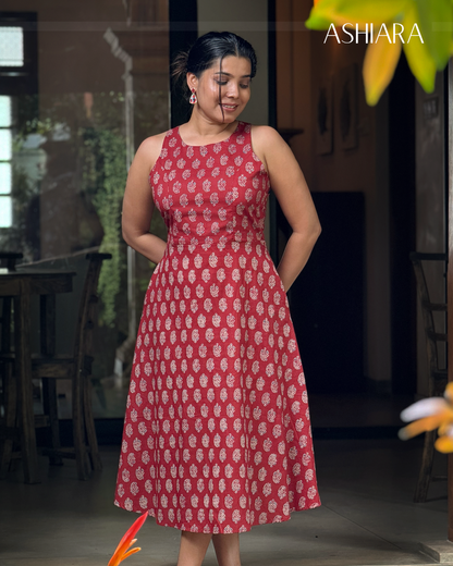 IRIS MIDI DRESS- Red