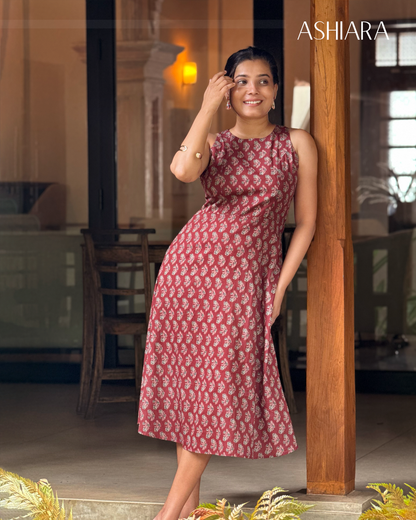 IRIS MIDI DRESS- Maroon
